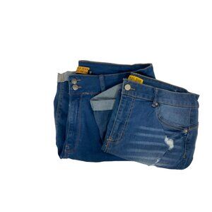 Bundle of Two Wax Shorts